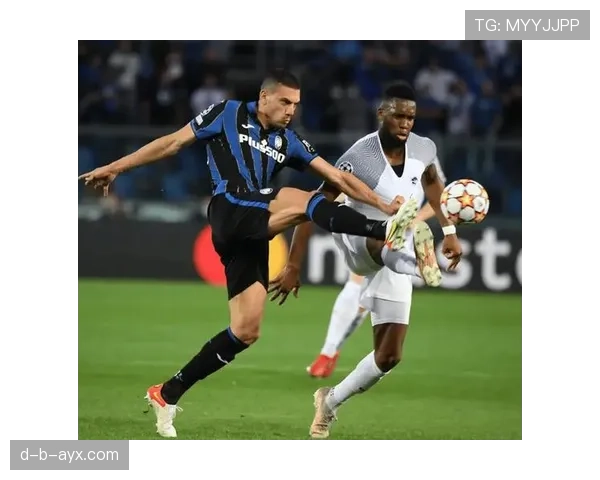 伊普斯维奇传奇再现：英雄球员重聚共庆辉煌岁月