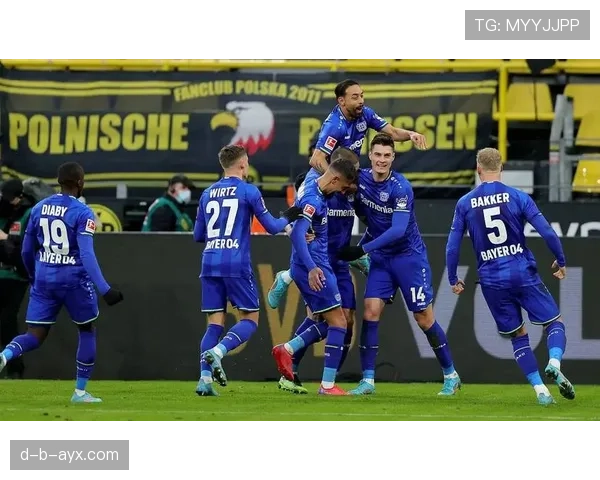 英超战术革新：主帅创新策略成新赛季球队竞争力关键