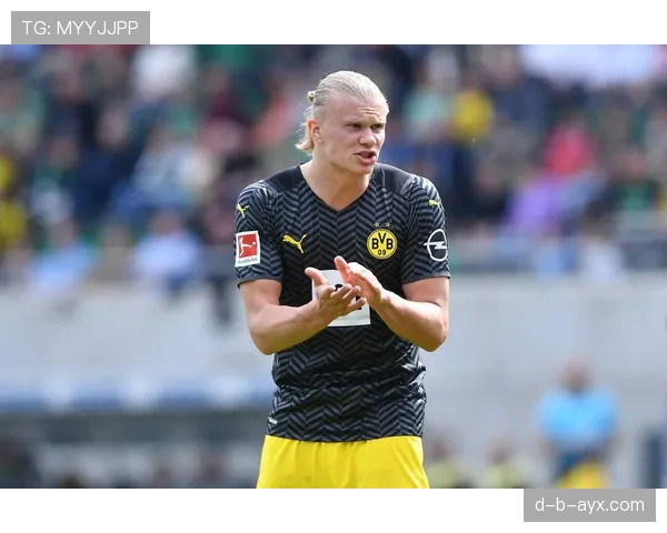 哈兰德进球后冥想庆祝动作引发关注